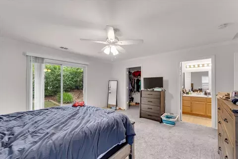 Bedroom - 4597 Lynbrook Loop, Redding, CA 96003 photo 4 of 5