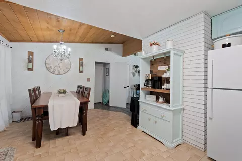 Dining - 2075 Westwood Ave, Redding, CA 96001 photo 3 of 3