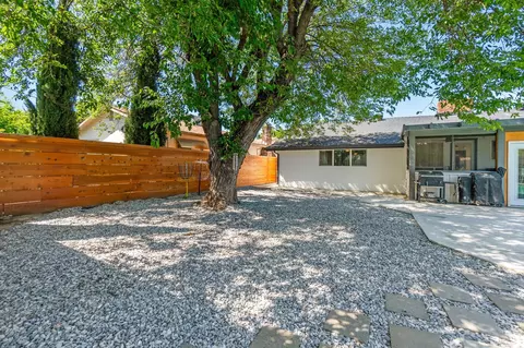 Exterior - 2075 Westwood Ave, Redding, CA 96001 photo 9 of 15