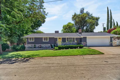 1439 Harpole Rd, Redding, CA 96002