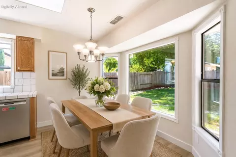 Dining - 2163 Sageway Dr, Redding, CA 96003 photo 1 of 2