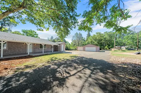 Exterior - 1361 College Vw, Redding, CA 96003 photo 12 of 29