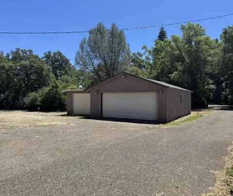 1361 College Vw, Redding, CA 96003 photo 3