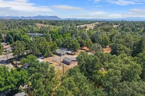 View/Area - 1361 College Vw, Redding, CA 96003 photo 7 of 12