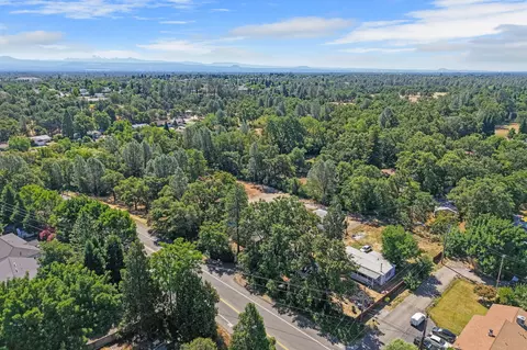 View/Area - 1361 College Vw, Redding, CA 96003 photo 11 of 12