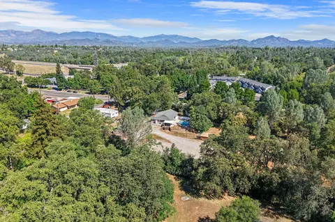 View/Area - 1361 College Vw, Redding, CA 96003 photo 8 of 12