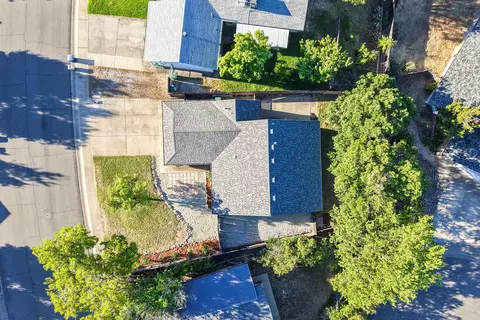 View/Area - 1639 Whistling Dr, Redding, CA 96003 photo 6 of 6