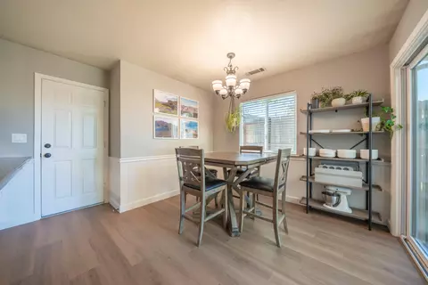 Dining - 1639 Whistling Dr, Redding, CA 96003 photo 1 of 3