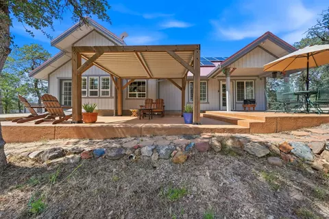 13524 Woodman Ln, Bella Vista, CA 96008