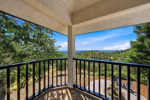 Exterior - 15368 Mountain Shadows Dr, Redding, CA 96001 photo 5 of 11