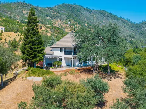 Exterior - 15368 Mountain Shadows Dr, Redding, CA 96001 photo 10 of 11