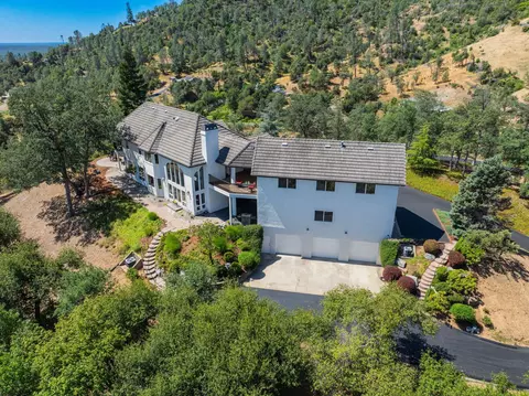 Other - 15368 Mountain Shadows Dr, Redding, CA 96001 photo 10 of 11
