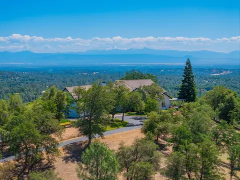View/Area - 15368 Mountain Shadows Dr, Redding, CA 96001 photo 2 of 7