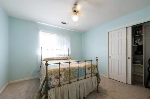 Bedroom - 1005 Grouse Dr, Redding, CA 96003 photo 2 of 3