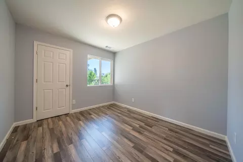 Bedroom - 11405 Cortez Dr, Redding, CA 96003 photo 2 of 4