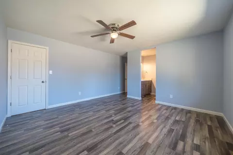 Bedroom - 11405 Cortez Dr, Redding, CA 96003 photo 4 of 4