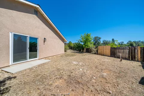 Exterior - 11405 Cortez Dr, Redding, CA 96003 photo 6 of 6