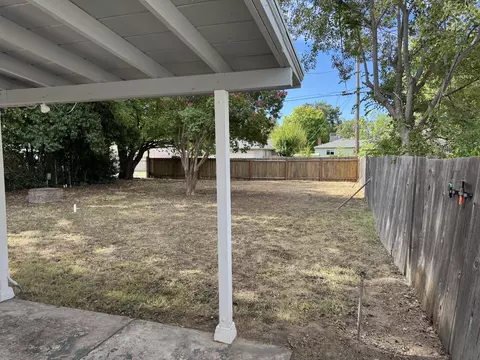Exterior - 1015 Gold St, Redding, CA 96001 photo 5 of 5