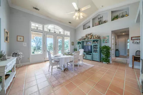 Dining - 2707 Blue Bell Dr, Redding, CA 96001 photo 1 of 4