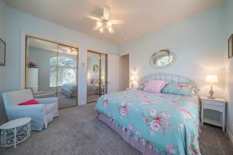 Bedroom - 2707 Blue Bell Dr, Redding, CA 96001 photo 4 of 5