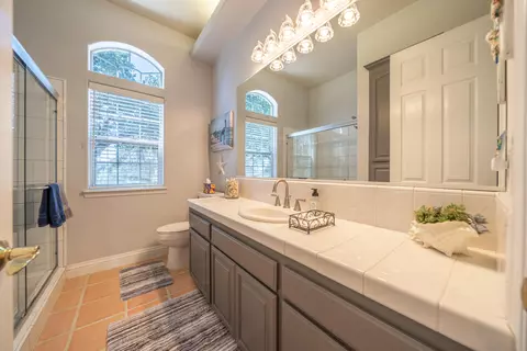 Bath - 2707 Blue Bell Dr, Redding, CA 96001 photo 1 of 6