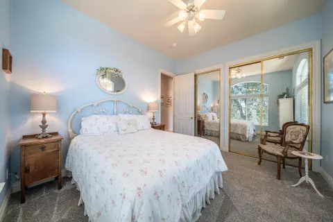 Bedroom - 2707 Blue Bell Dr, Redding, CA 96001 photo 2 of 5