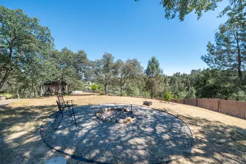Exterior - 2707 Blue Bell Dr, Redding, CA 96001 photo 52 of 63