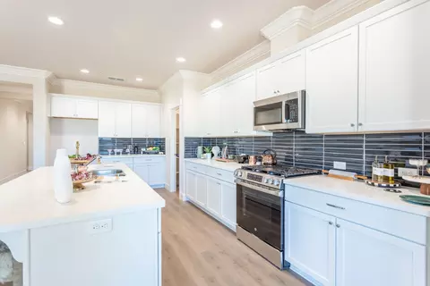 Kitchen - 3225 Lower Ln, Redding, CA 96002 photo 2 of 2