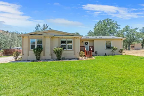 15743 El Dorado Dr, Corning, CA 96021