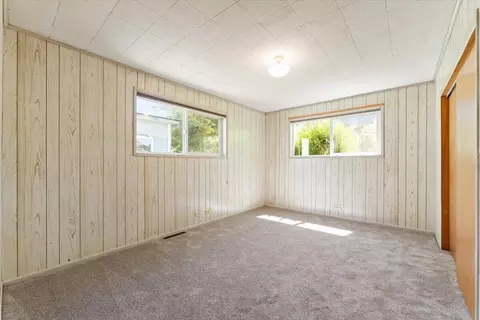 Bedroom - 545 Main St, Weed, CA 96094 photo 1 of 3