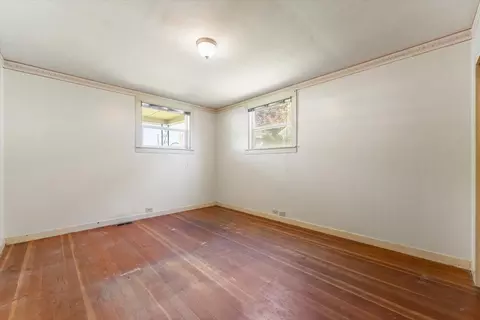 Bedroom - 545 Main St, Weed, CA 96094 photo 2 of 3