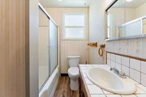Bath - 545 Main St, Weed, CA 96094 photo 2 of 2