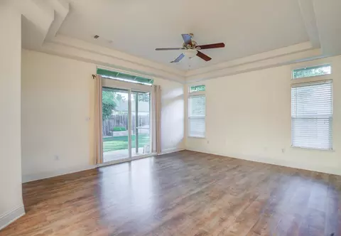 Living - 3473 Nathan Dr, Anderson, CA 96007 photo 8 of 9