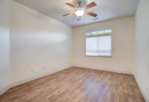 Bedroom - 3473 Nathan Dr, Anderson, CA 96007 photo 5 of 7