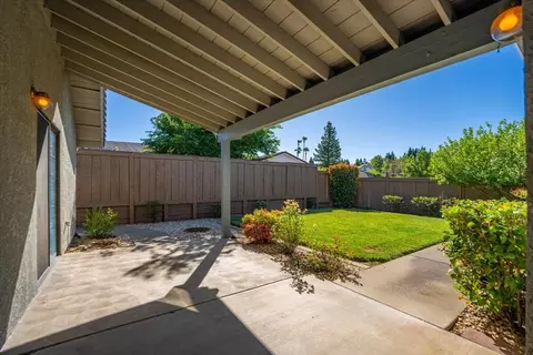 Exterior - 1927 Vineyard Trl, Redding, CA 96003 photo 10 of 23