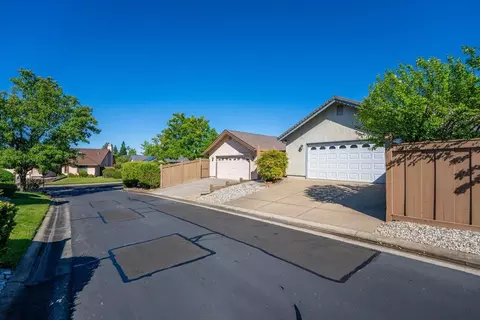 Other - 1927 Vineyard Trl, Redding, CA 96003 photo 11 of 14
