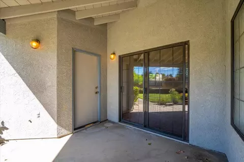 Exterior - 1927 Vineyard Trl, Redding, CA 96003 photo 11 of 23