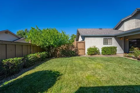 Exterior - 1927 Vineyard Trl, Redding, CA 96003 photo 12 of 23