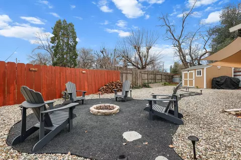 2041 Athens Ave, Redding, CA 96001 photo 24