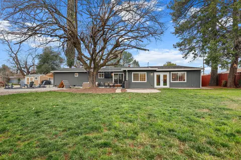 2041 Athens Ave, Redding, CA 96001 photo 21