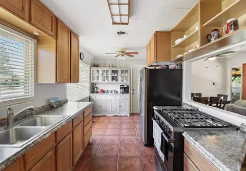 Kitchen - 5755 Mountain View Dr, Redding, CA 96003 photo 2 of 4