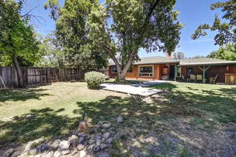 Exterior - 5755 Mountain View Dr, Redding, CA 96003 photo 9 of 11