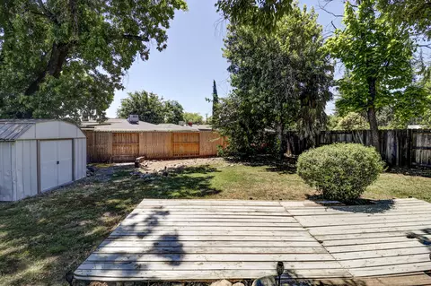 Exterior - 5755 Mountain View Dr, Redding, CA 96003 photo 8 of 11