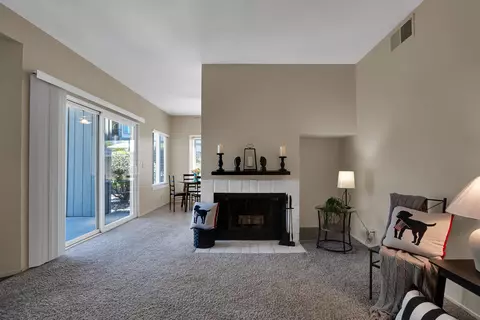 Living - 249 Ridgetop Dr #141, Redding, CA 96003 photo 2 of 2