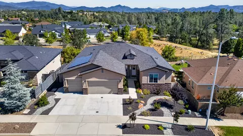 View/Area - 690 Mill Valley Pkwy, Redding, CA 96003 photo 2 of 7