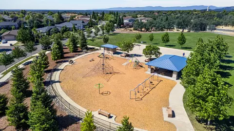 View/Area - 690 Mill Valley Pkwy, Redding, CA 96003 photo 6 of 7