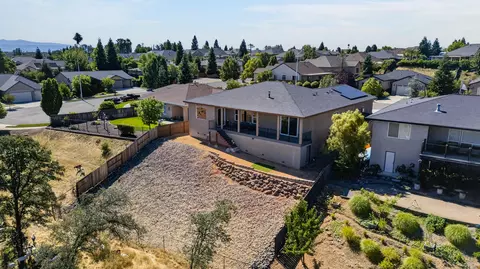 View/Area - 690 Mill Valley Pkwy, Redding, CA 96003 photo 3 of 7