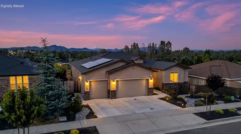 Exterior - 690 Mill Valley Pkwy, Redding, CA 96003 photo 6 of 6