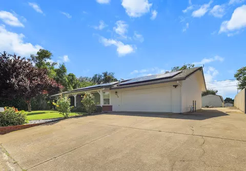 Exterior - 150 Nina Ave, Red Bluff, CA 96080 photo 11 of 14