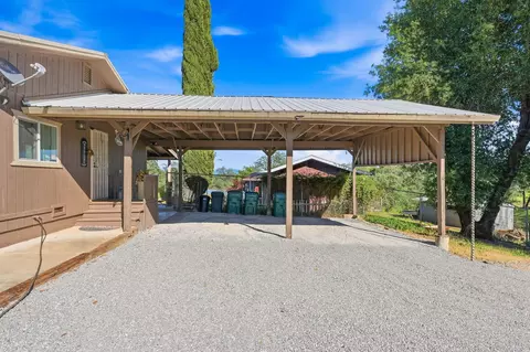 Exterior - 12605 Encanto Way, Redding, CA 96003 photo 10 of 11